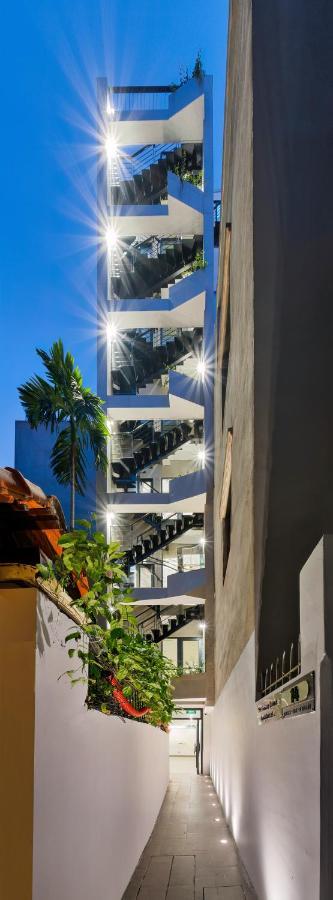 The Galaxy Home Doi Can Hotel And Apartment Hanoj Exteriér fotografie